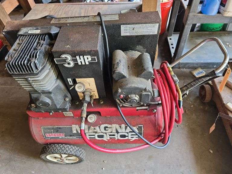 Sanborn Magna Force air compressor with air hose image