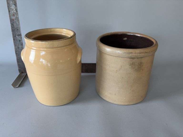 Two pieces stoneware-salt glazed 1 gallon and what appears to be a cookie jar without a lid image