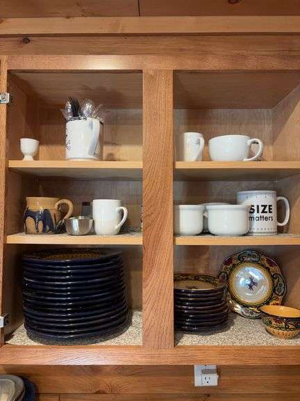 Steep food containers, serving dishes, plates, coffee mugs-bring box to pack image