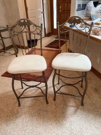Two stools seats are 23” high-counter height image