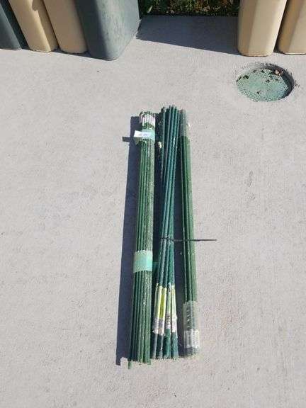 Garden posts image