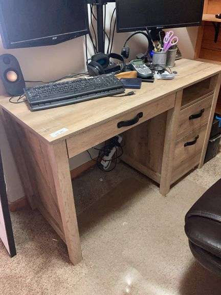 Small desk 47x23 image