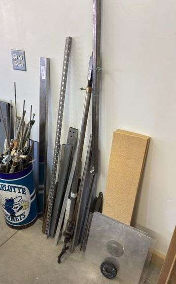 Metal pieces, bucket image