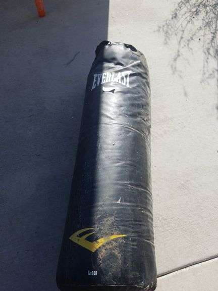Punching bag image