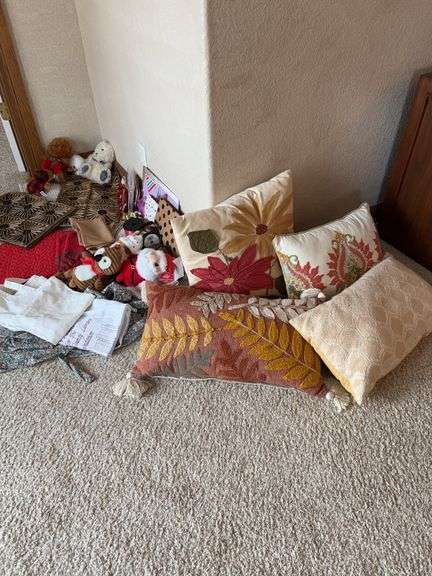 Four pillows, table runner, place mats, aprons, gift bags image