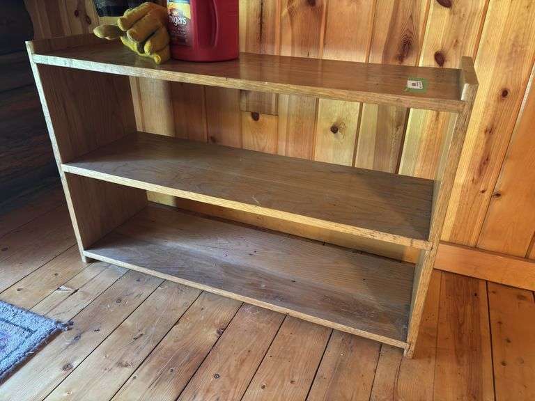 Small oak shelf - great for shoes! image