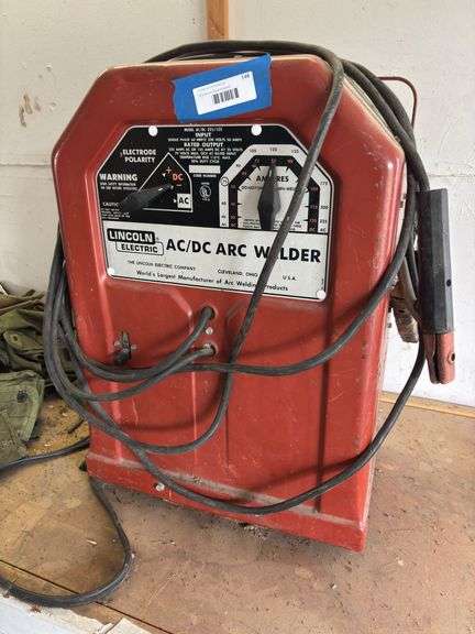 Lincoln electric AC DC arc welder 220v image