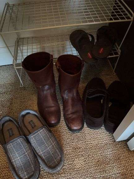 Men’s shoes size 11 image