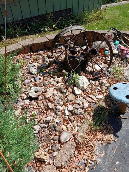 Choice of decorative rocks-RIGHT side image