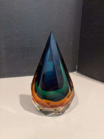 Teardrop paperweight image