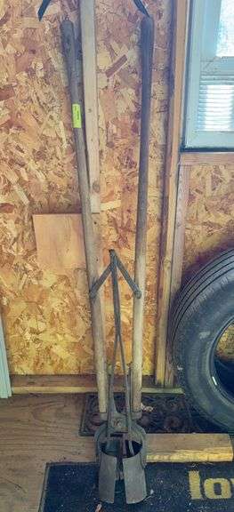 Reinbrecht & Sons, West Branch, IA post hole jobbers w/ cleaners image