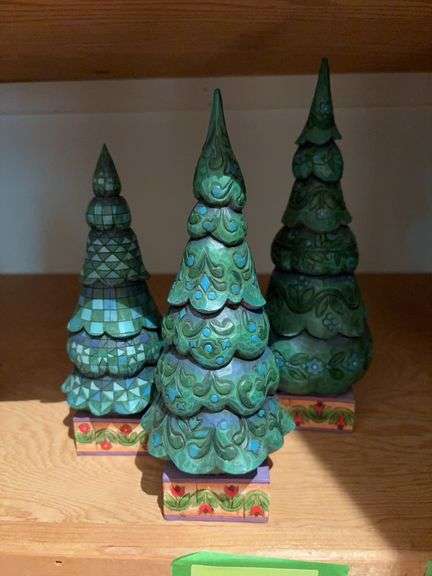 Three Jim Shore “O’Tannebaum” Christmas trees image