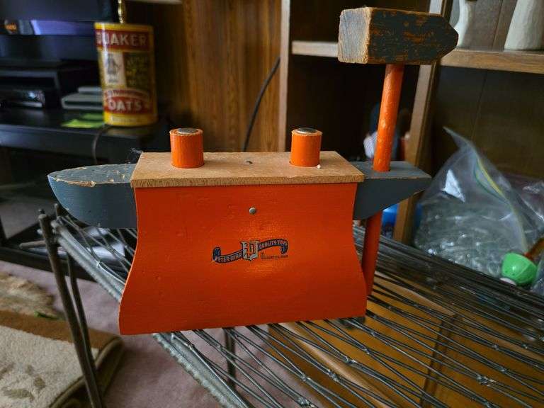 PeterMar toy anvil, excellent condition image