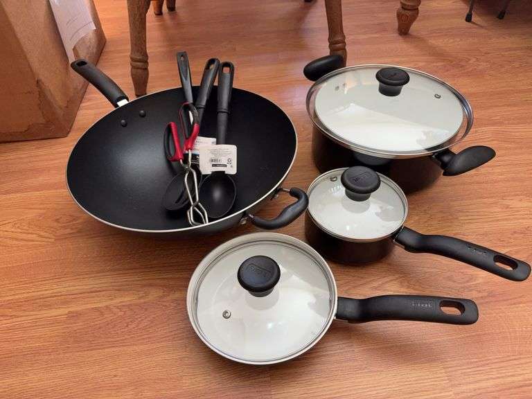 Tfal pans like new and kitchen utensils image