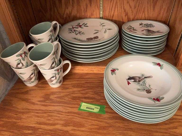 Pfaltzgraff Winterwood pattern stoneware dinnerware 4pc service for 8 image
