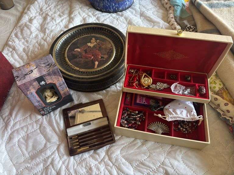 Jewelry box, vintage tin, make up brushes and miscellaneous image