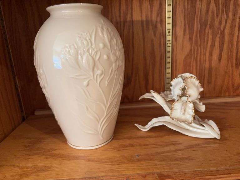 Lenox iris and vase image