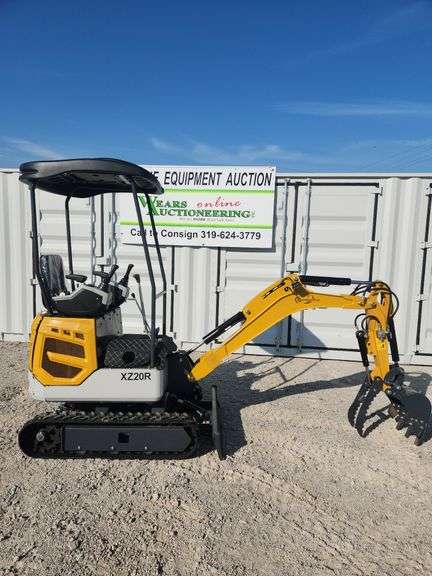 Mini Excavator	CFG	2025	XZ20R	EPA	RATO  23HP,16.8KW  Gasoline  Engine with EPA ,Bkt，2 Cylinders,with Side Swing, SN#0711000002, SOLON image