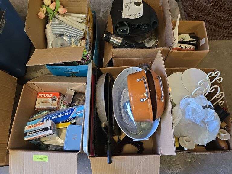 6 boxes of various housewares-decor, towels, thermos, pet dishes etc... image