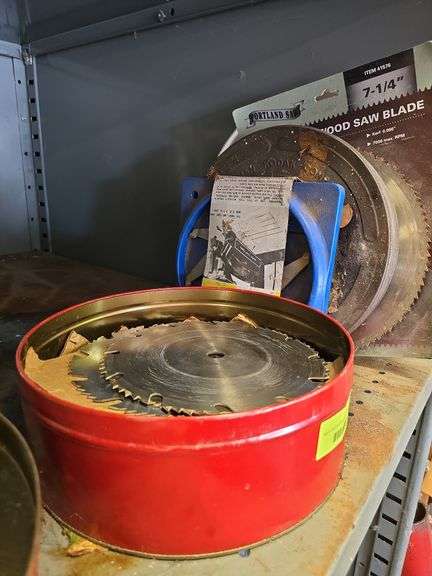 Large variety of saw blades image