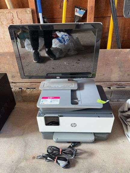 hp 20” monitor and hp Office Jet Pro printer 9015