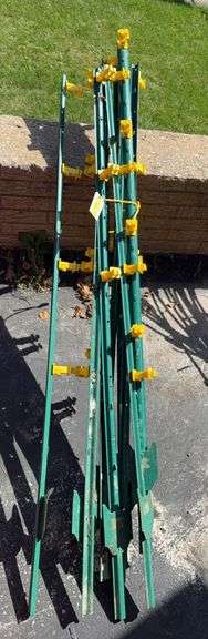 9 garden style fence posts image
