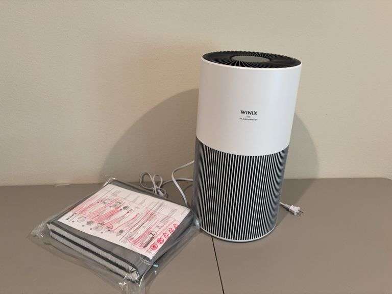 Winix with PlasmaWave air purifier Model C610 and extra filter image