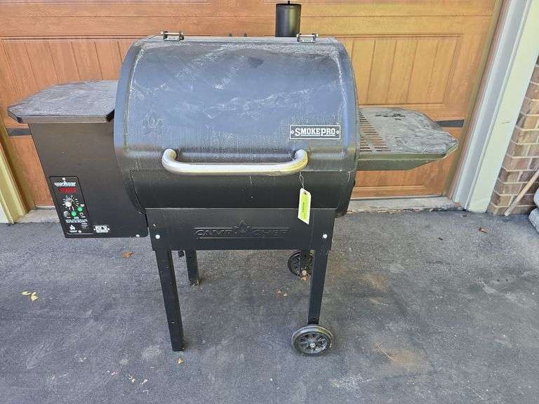 Camp Chef SmokePro pellet grill w/ cover image