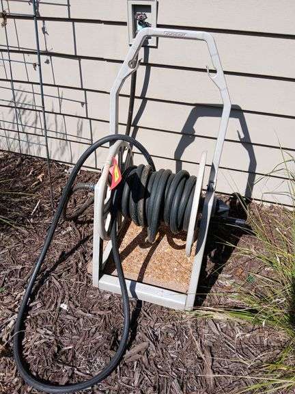 Suncast hose reel and hose image