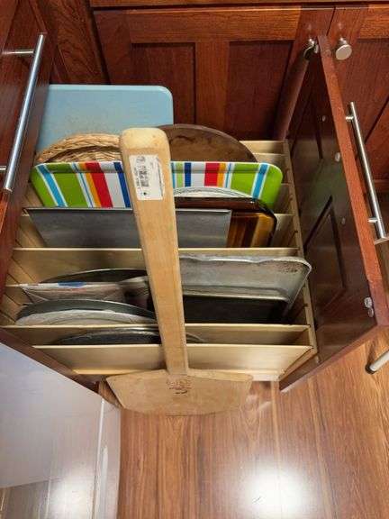 Pizza spatula and baking pans, etc image