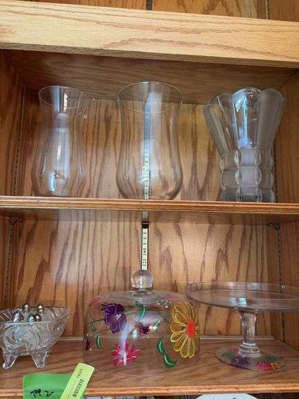 Cake pedestal w dome, vases and S&P shakers image