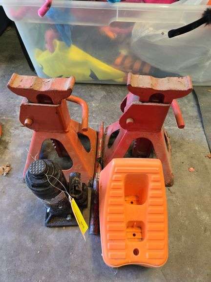HD jack stands, wheel chocks, and bottle jack image