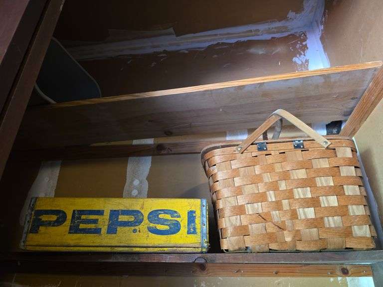 Picnic basket and Pepsi wood case image