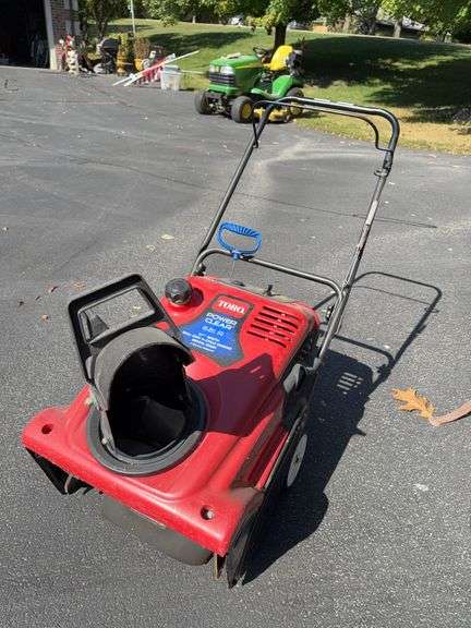 Toro 621R 21" snowblower Model 38451 image