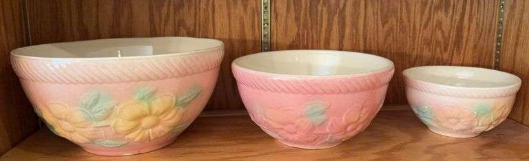 Hull Pottery sun glow pattern nested bowls image