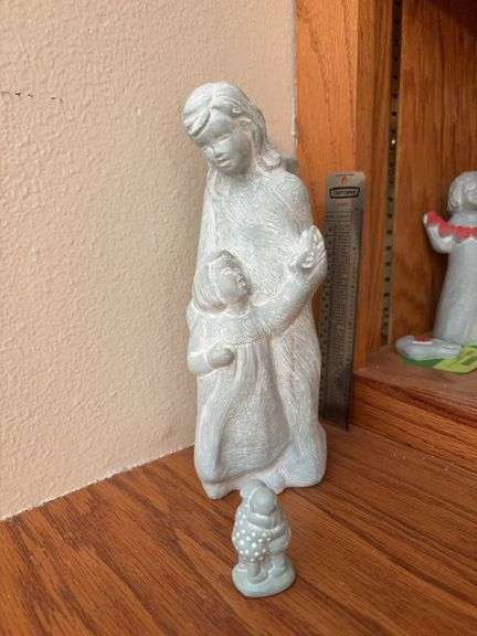 Isabel Bloom figurine(s) See photos for details image