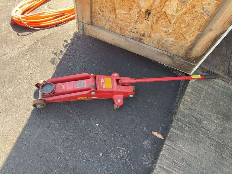 5000lb floor jack image