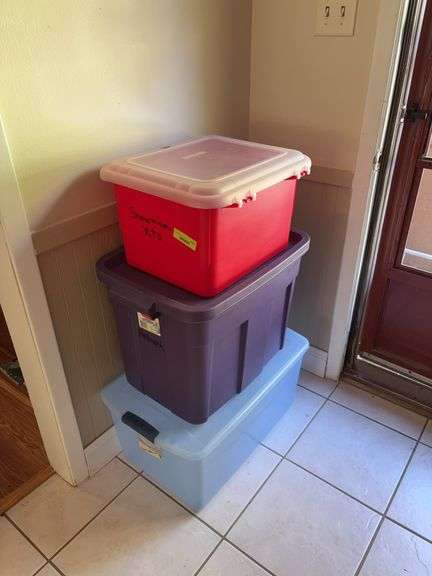Three storage totes w lids image