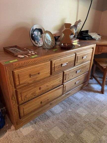 Stanley Furniture 7 drawer dresser 18D x 54L x 30H NO CONTENTS! image