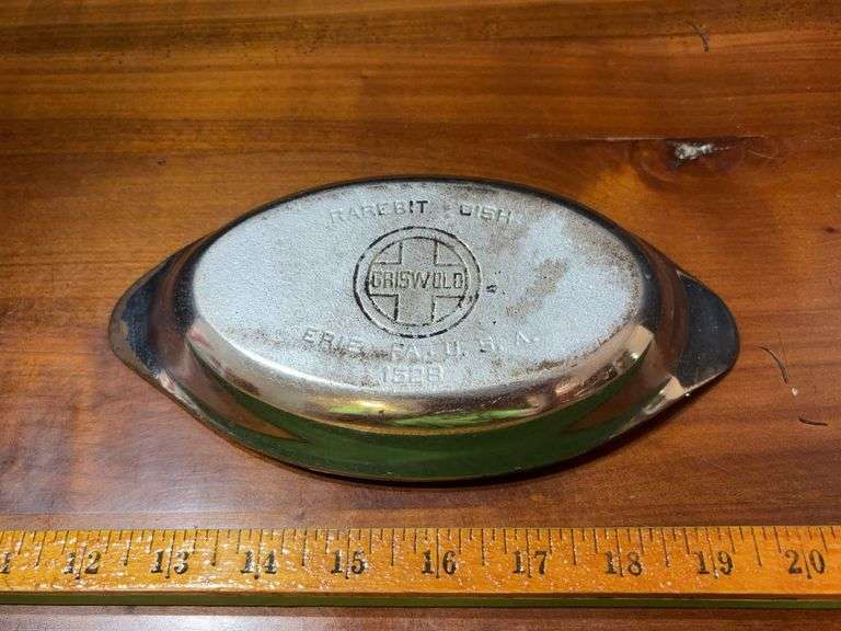 Griswold rare bit dish 1528 image