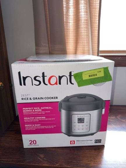 Unopened Instat Pot cooker image