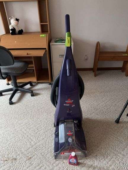 Bissell upright carpet cleaner image