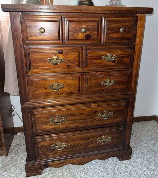 Lea 5 drawer chest of drawers 18D x 34L x 46H image