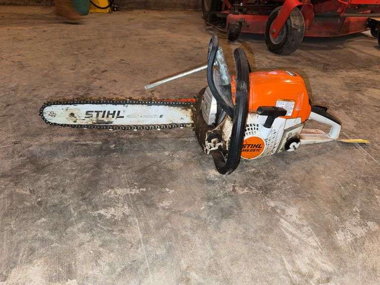 Stihl MS 251C chainsaw w/ 18" bar image