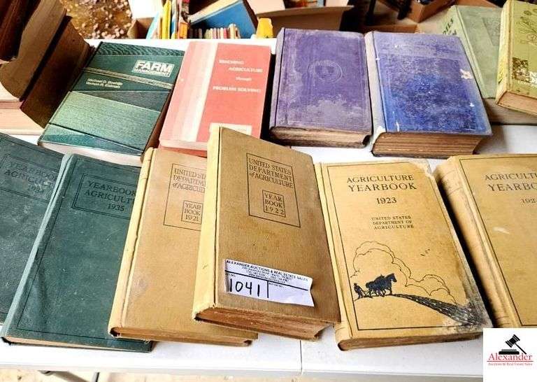 COLLECTION OF AGRICULTURE BOOKS DEPARTMENT OF AGRICULTURE YEAR BOOK 1921-1925, 1930, 1934-1936 - SOILS & MEN - FUNDAMENTALS OF HORTICULTURE - FARM MANAGEMENT - TEACHING AGRICULTURE THROUGH PROBLEM SOLVING - AGRICULTURAL STATISTICS 1945 - FEEDS AND FEEDING - APPROX 20 BOOKS TOTAL - SHOWS WEAR AND DETERIORATION (GARAGE) image