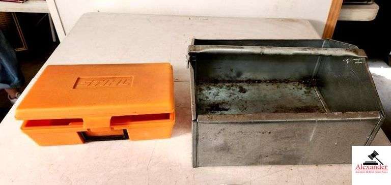 ALUMINUM PARTS CARRIER-STEEL WEEDEATER PLASTIC STORAGE BOX-WEEDEATER HARNESS-DIGITAL GAGE STORAGE BOX, BOX ONLY, LOCKS ONLY(SHOP) image