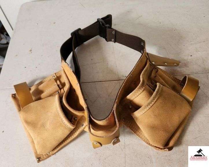 LEATHER TOOLBELT-LIKE NEW (SHOP) image