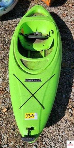 LIFETIME 8FT GREEN KAYAK