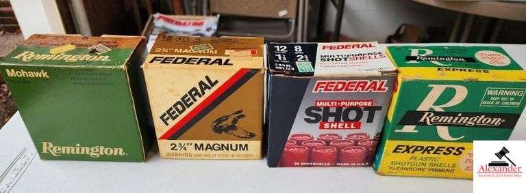 REMINGTON MOHWAK FIELD LOAD 2 3/4 IN SHELLS-6 SHOT FULL BOX-FEDERAL 2 3/4IN MAGNUM SHELLS-4 SHOT-FEDERAL MULTI PURPOSE SHELLS 2 3/4IN -ONE MISSING-REMINGTON PLASTIC SHOTGUN SHELLS-10 MIXED SHELLS-BOX OF EMPTY HULLS- image