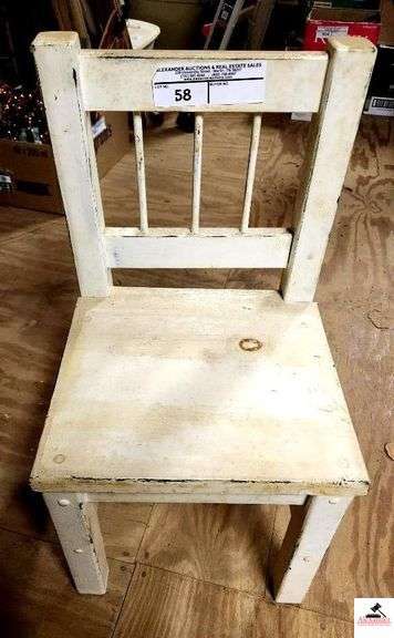 PRIMITIVE CHILD'S STRAIGHT CHAIR- STRAIGHT BACK - FULLY PAINTED WHITE - SHOWS SOME WEAR ON PAINT - (UPSTARS SHOP) image